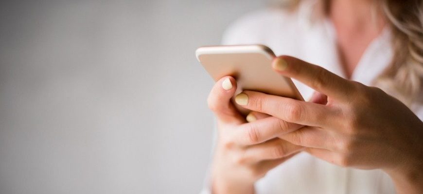 Mental Coach Wiesbaden Hypnose Hypnosecoach Wiesbaden Hypnosestudio Mainz Systemische Aufstellung Wiesbaden Rückführung Frankfurt Psychologische Beratung Daliah Immel Gruppenaufstellungen Knotenlöser Handy im Alltag Unterstützung